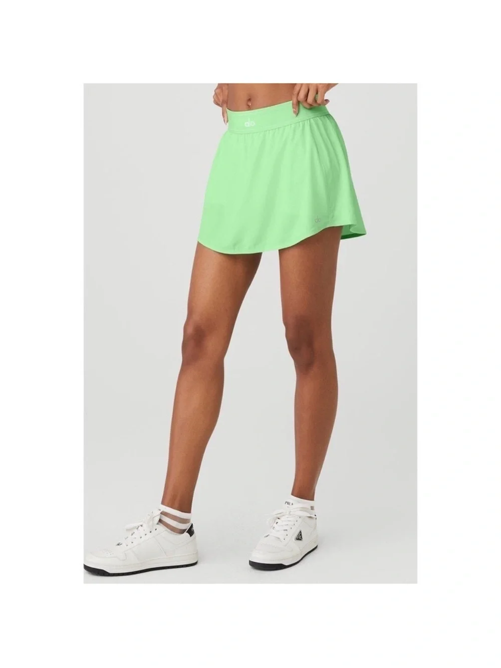 ALO Yoga Women’s ultra Mint Green Match Point Skirt Small